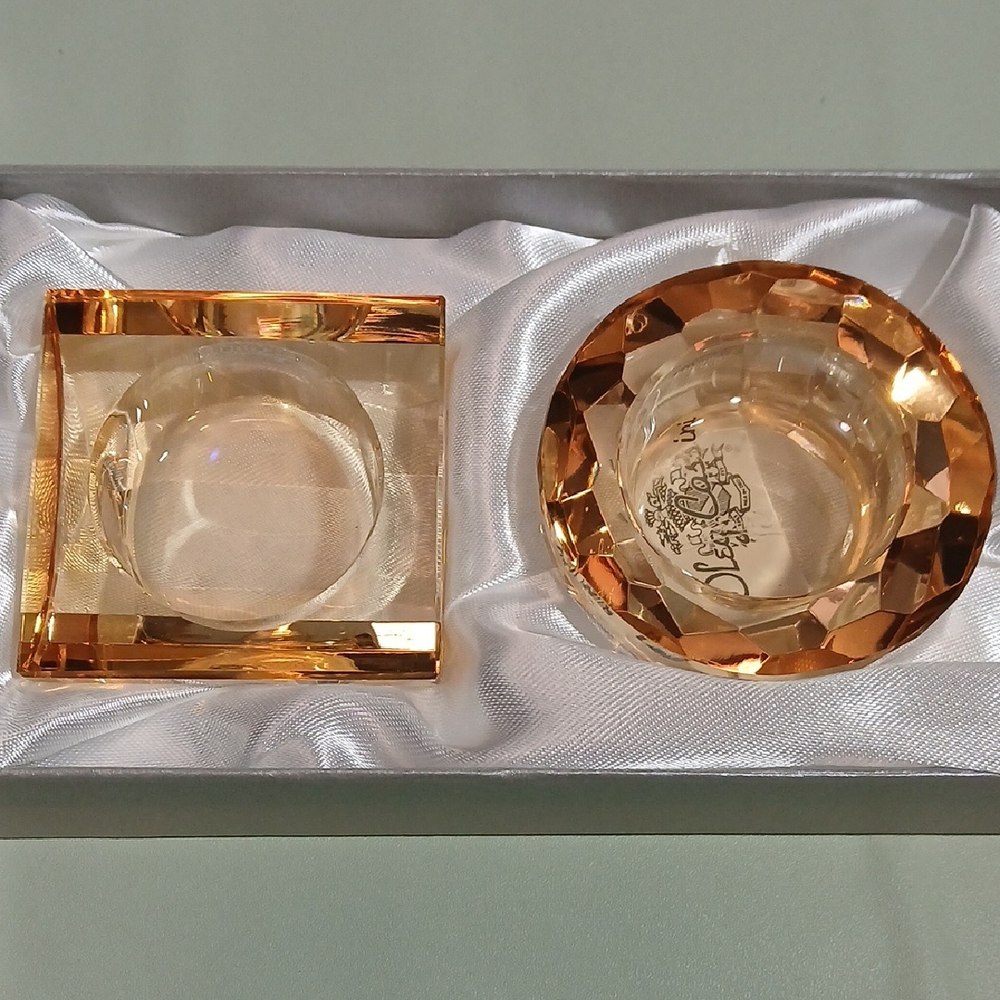 🕯️Oleg Cassini Amber Crystal Candle Holders Set Elegant Giftable Decor🕯️